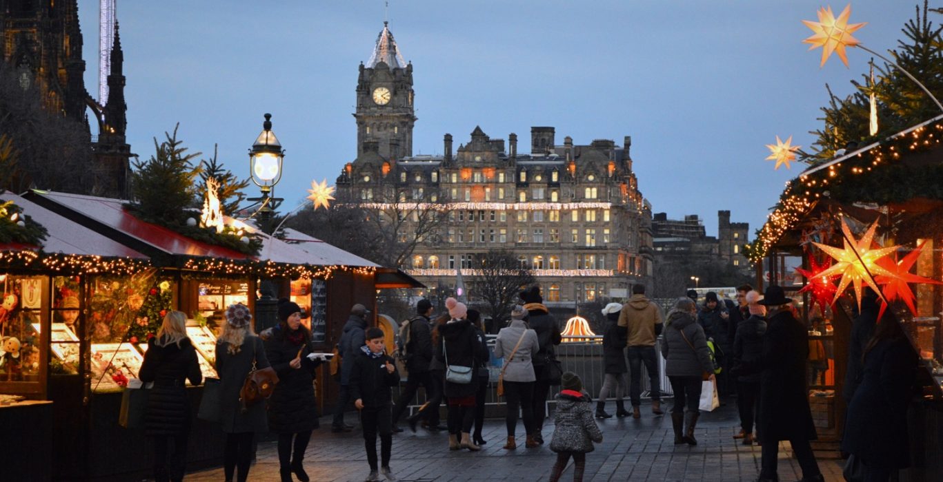 Edinburgh Christmas Market 2021 - Edinburgh Collection